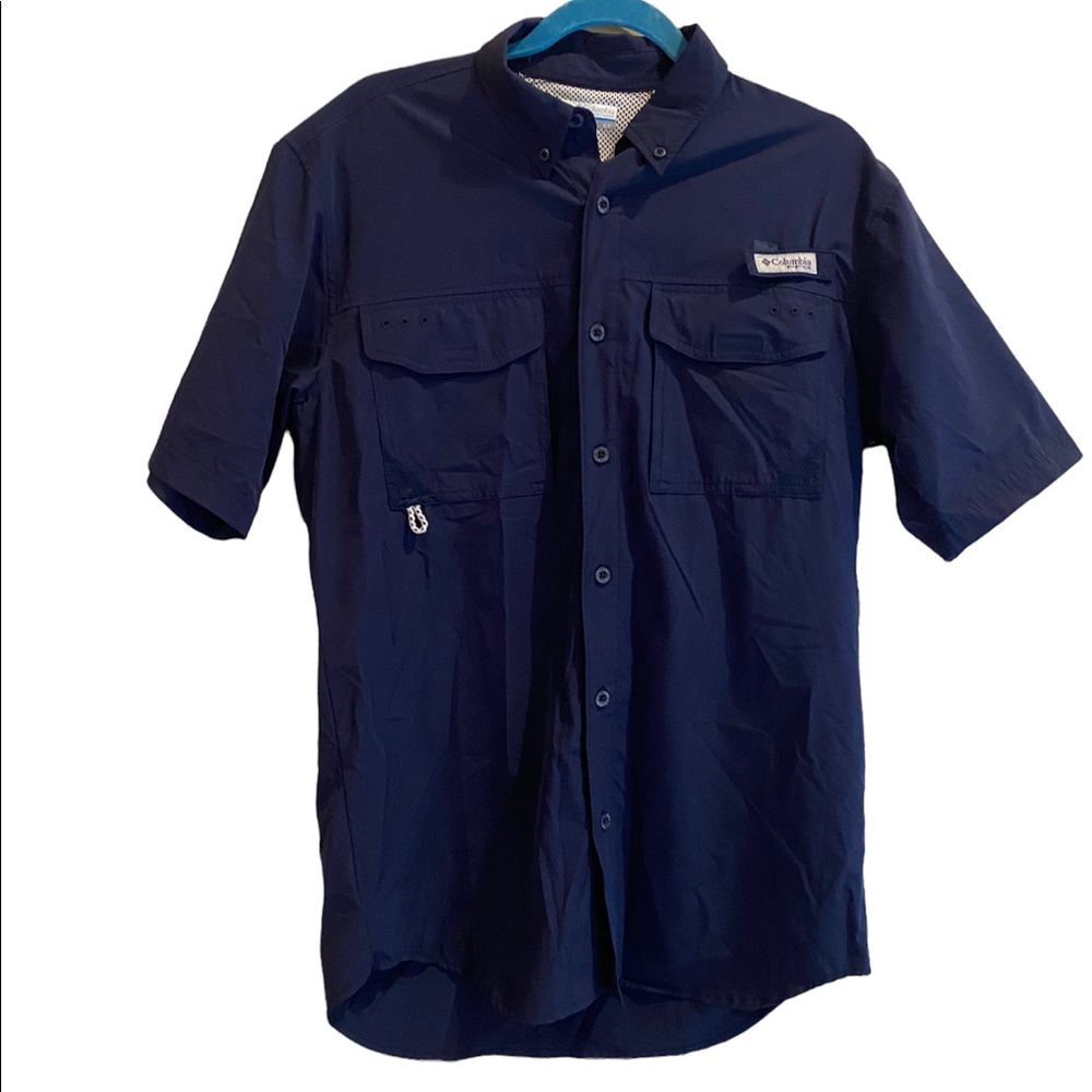 Mens Columbia button down shirt